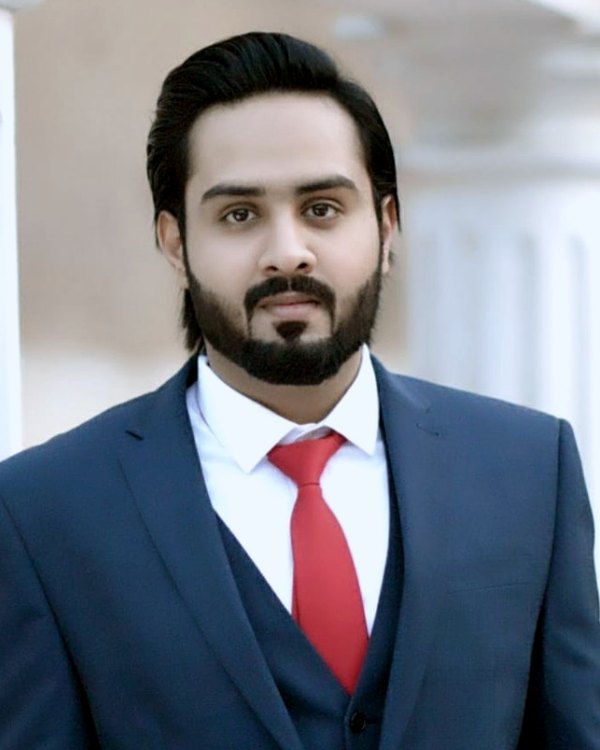 Founder and Managing Director of AINA Distribution